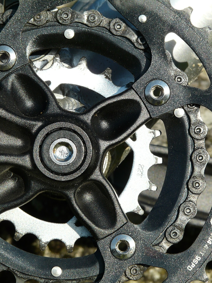 Cycle wreath chainrings