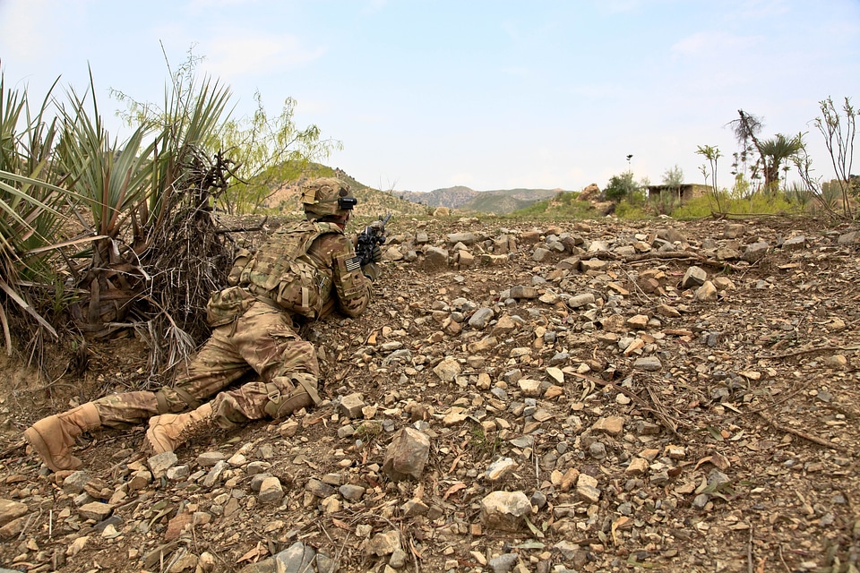 Sneak up spotting camouflage