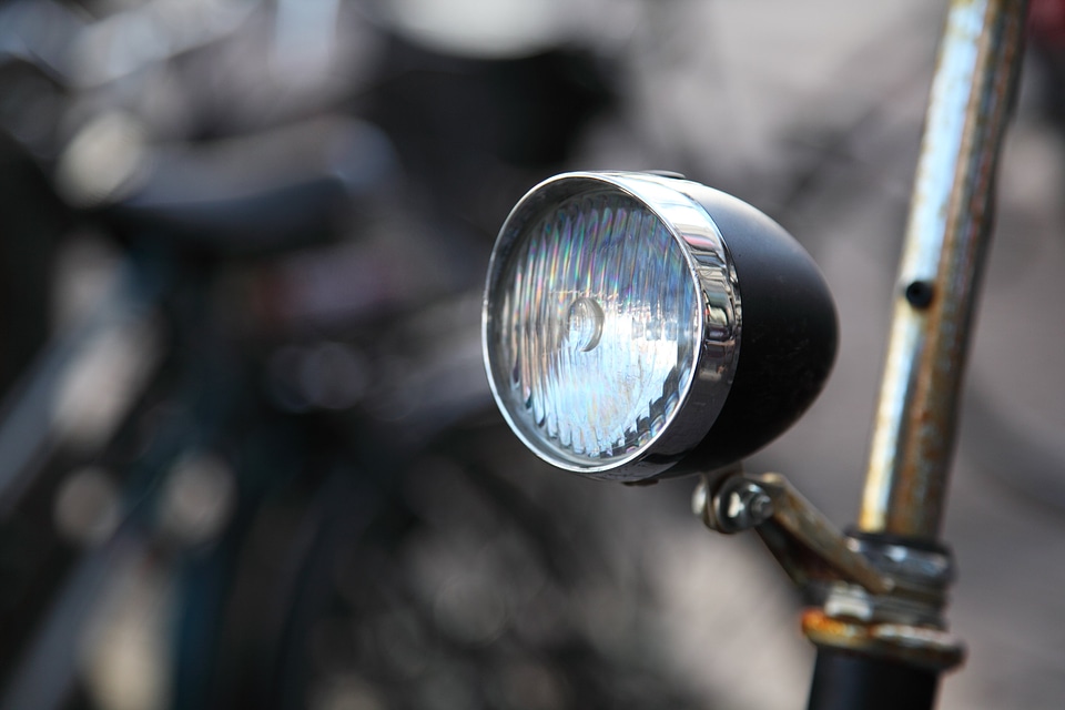 Front glass lamp