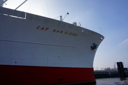 Container hamburg shipping