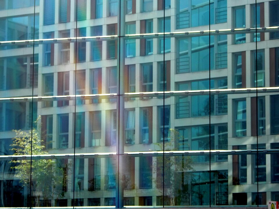 Building architecture reflection