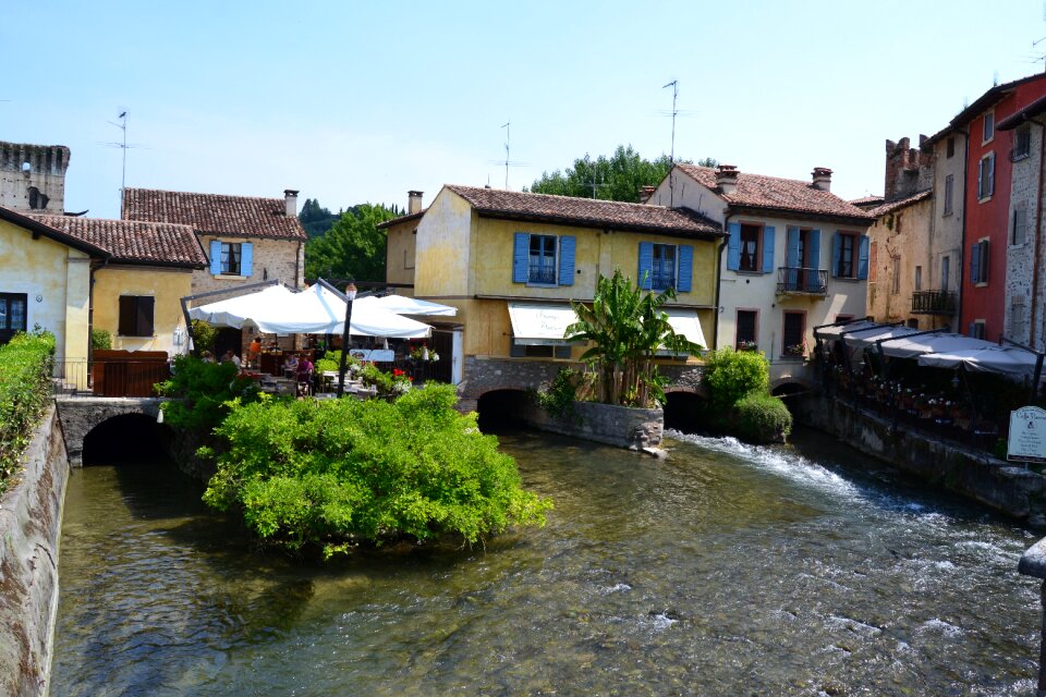 Picturesque vacations building