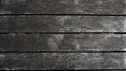 Floor wall design