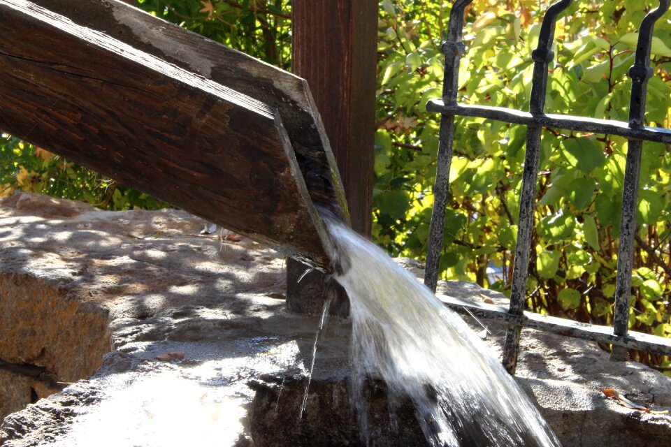 Water feature water well water