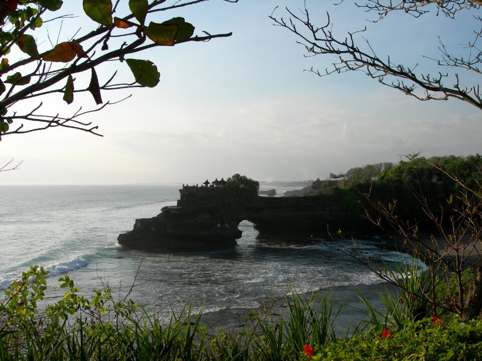 Bali tanah lot sea