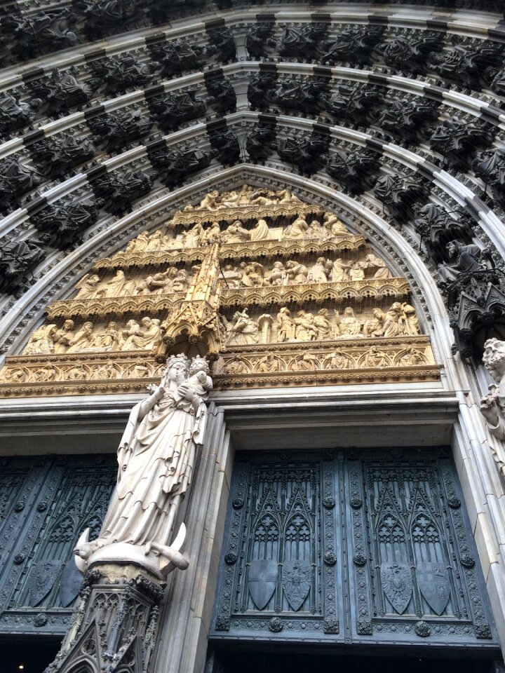 Cathedral strasbourg mary