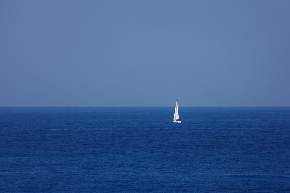 Horizon ocean sail