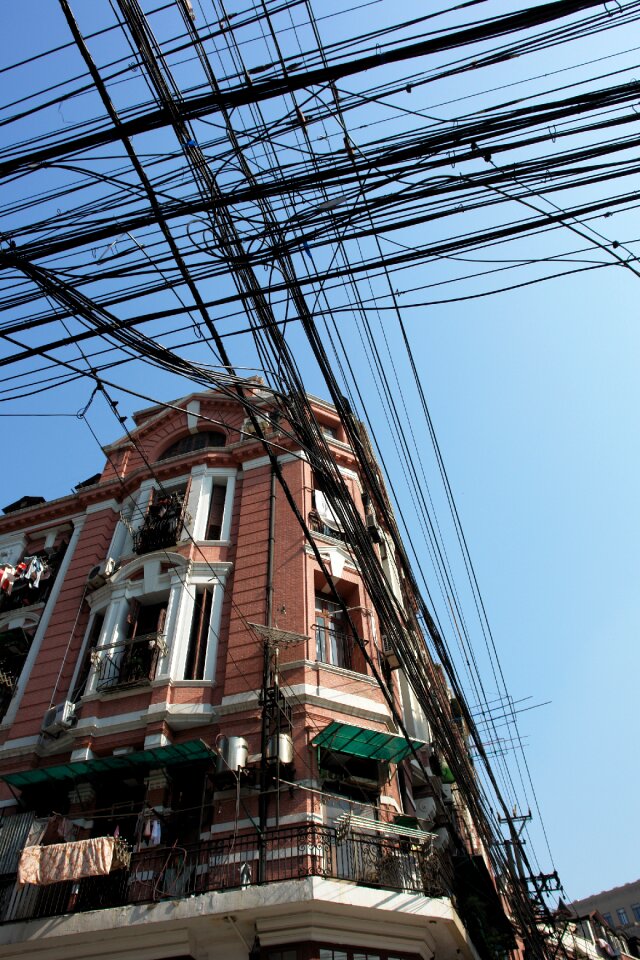 Electricity line high voltage