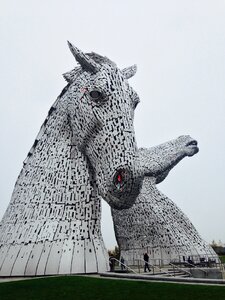 Horse-head sculptures river carron scotland