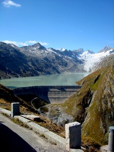 Grimsel hinteraar reservoir photo