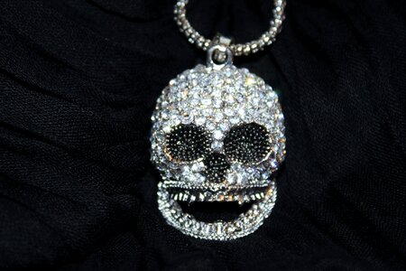 Necklace rhinestone silver