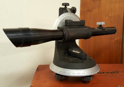 Land survey instrument photo