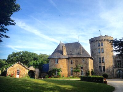 Château de la flocellière vendée keep