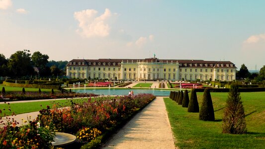 Attraction blühendes baroque fairy castle