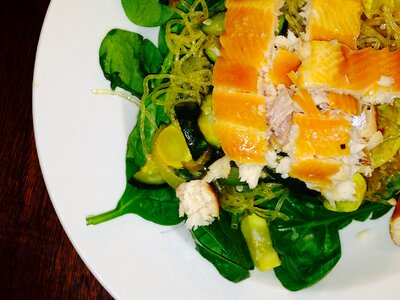 Kelp noodles spinach