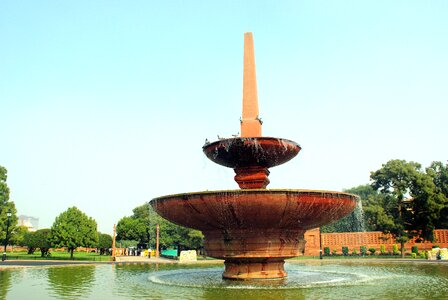 Delhi architecture fountain photo