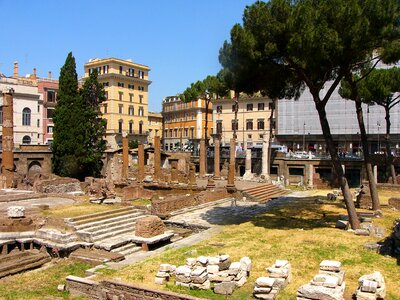 Attractions ruins architecture