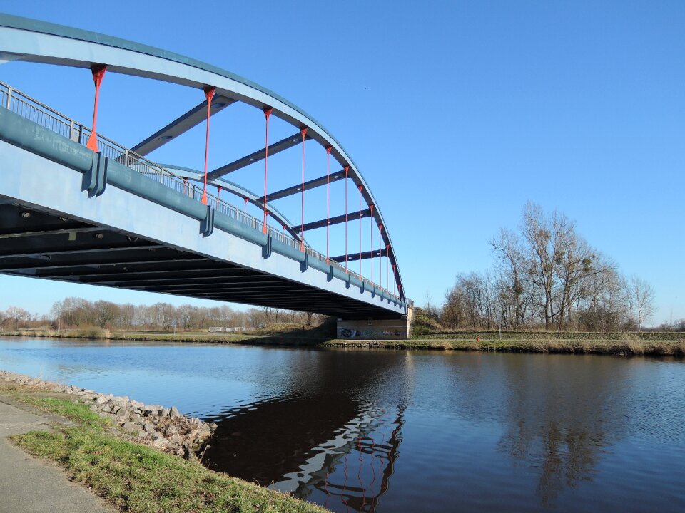 Bridge construction steel metal rods