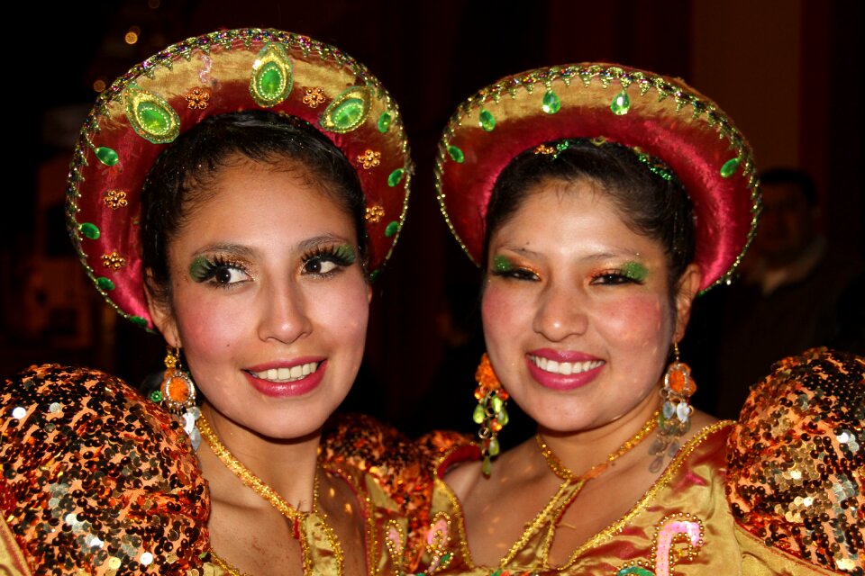 Candelaria girls culture