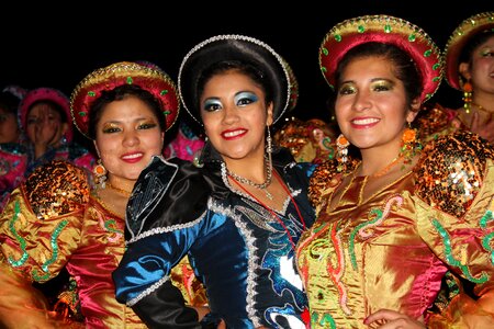 Candelaria girls culture