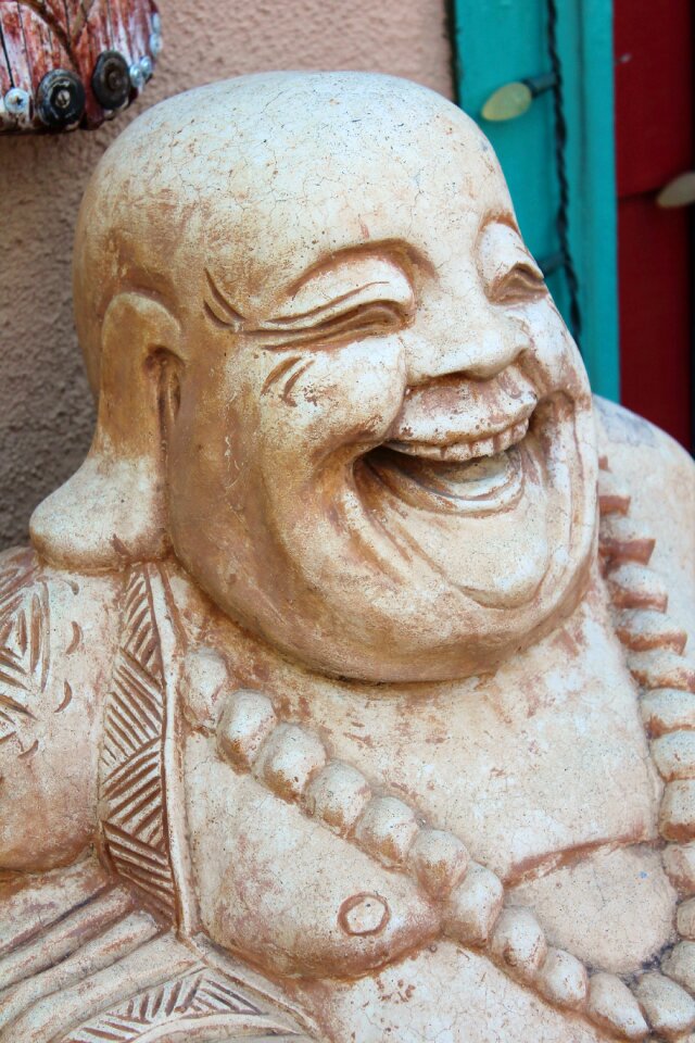 Statue sculpture laughing