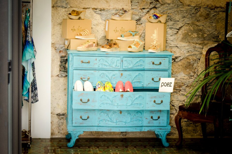 Chest of drawers shoes shop