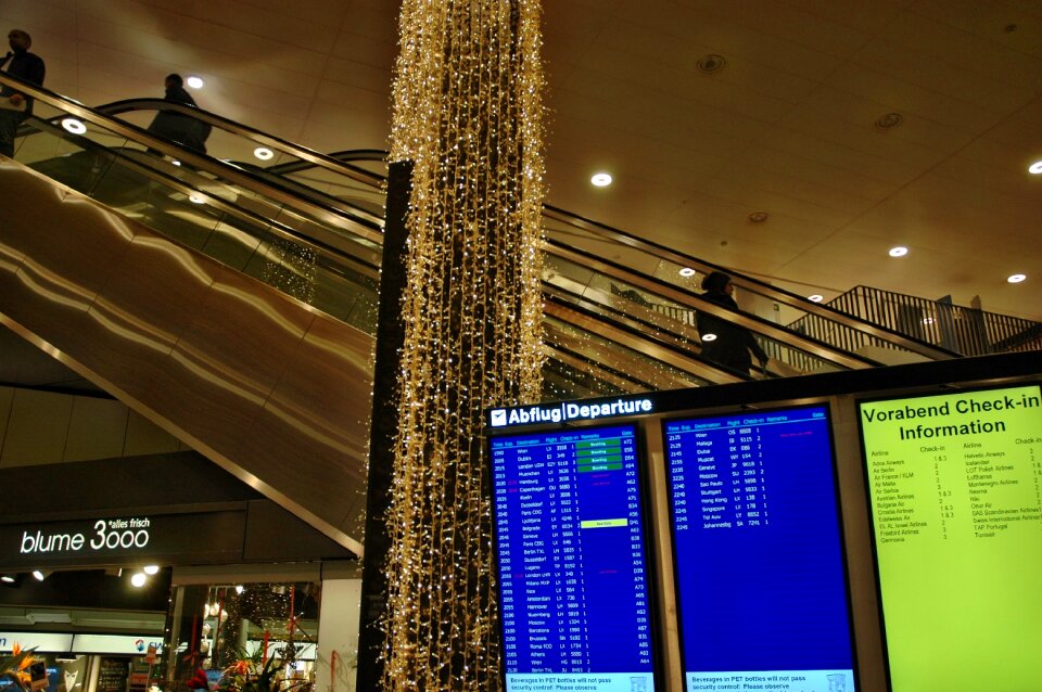 Travel flying escalator