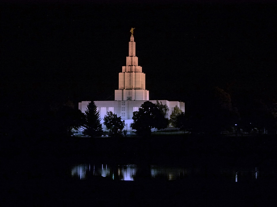 Night idaho falls city
