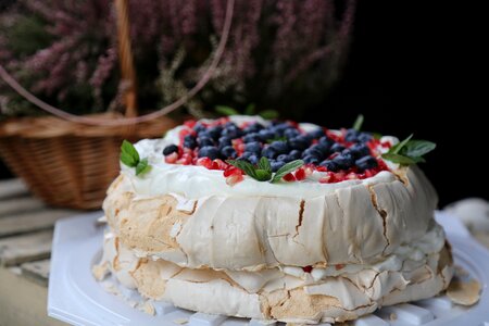 Cake meringue sweets