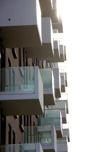 Live real estate architecture