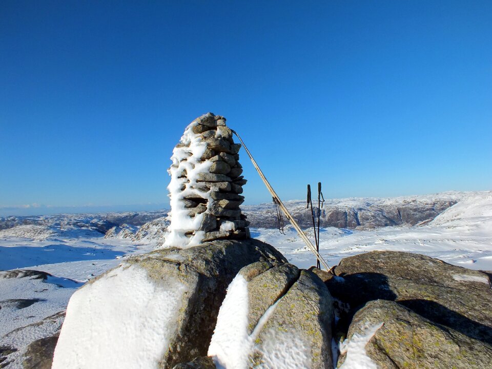 Snow mountain outdoor skiing