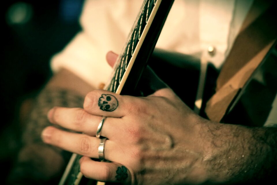 Musician mast rock 'n' roll