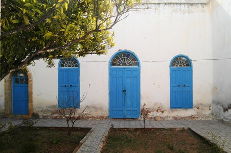 Building marrakech input photo