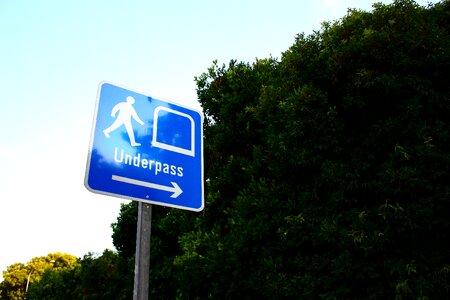 Underpass signs label