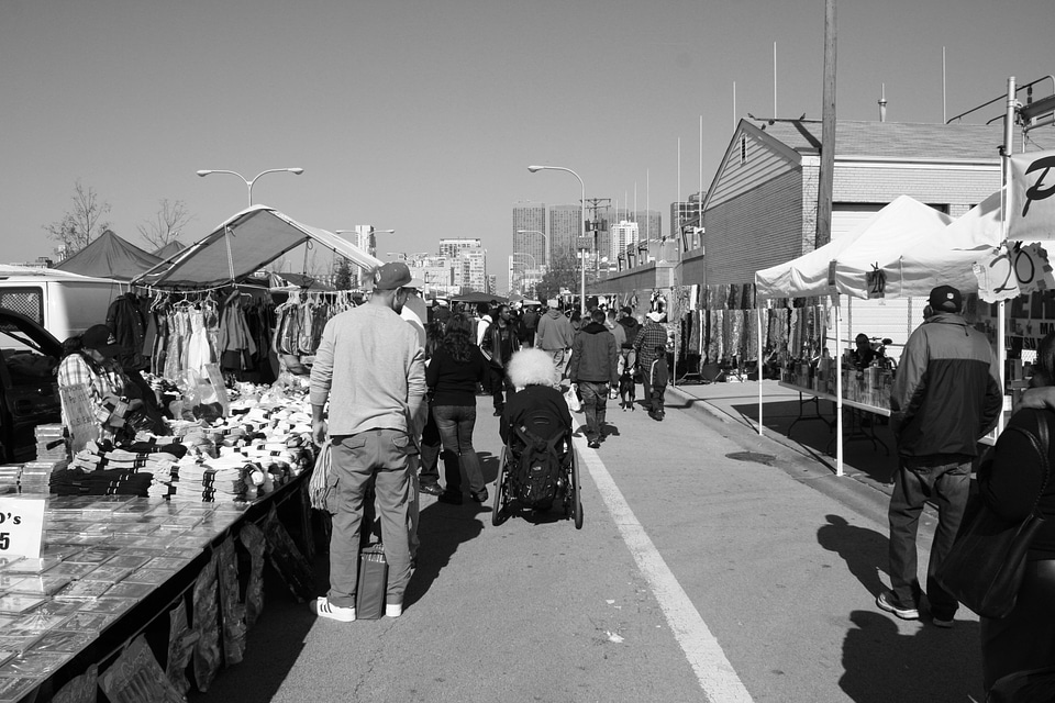 Street trading sell sale photo