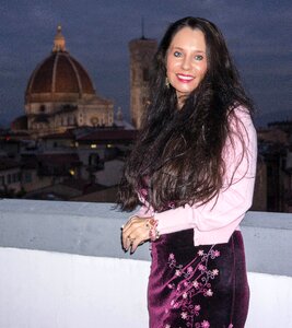 Skyline duomo person people