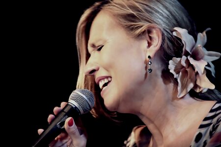 Passion song artist