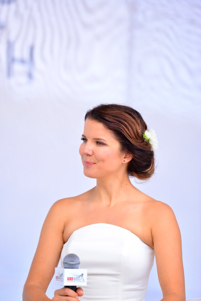 Hairstyle flower business