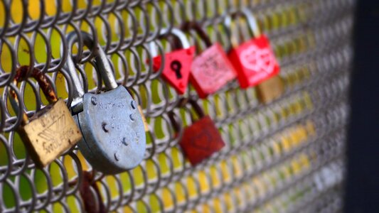 Padlock love castles photo