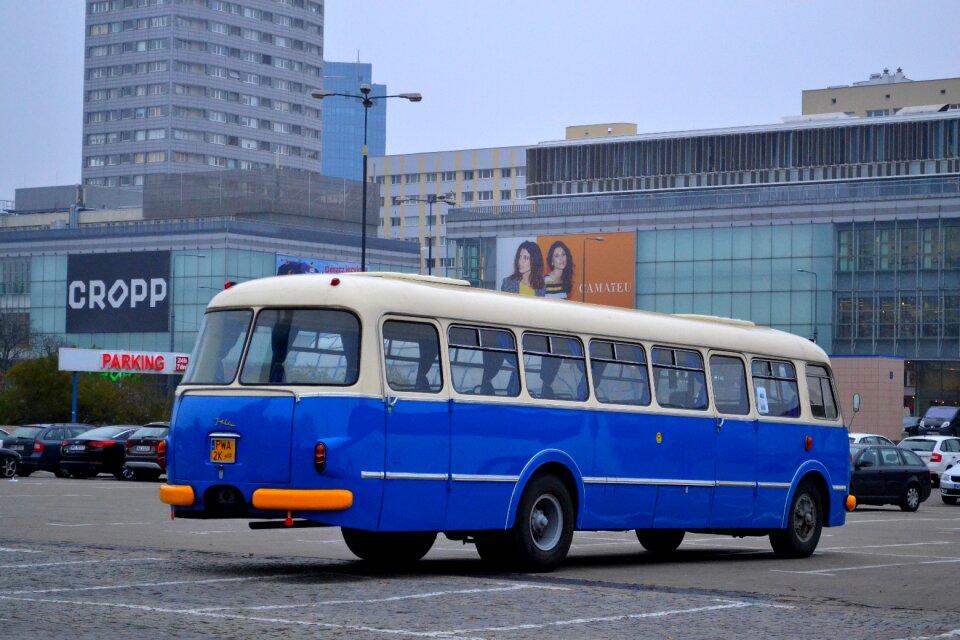 Polish bus gherkin parking