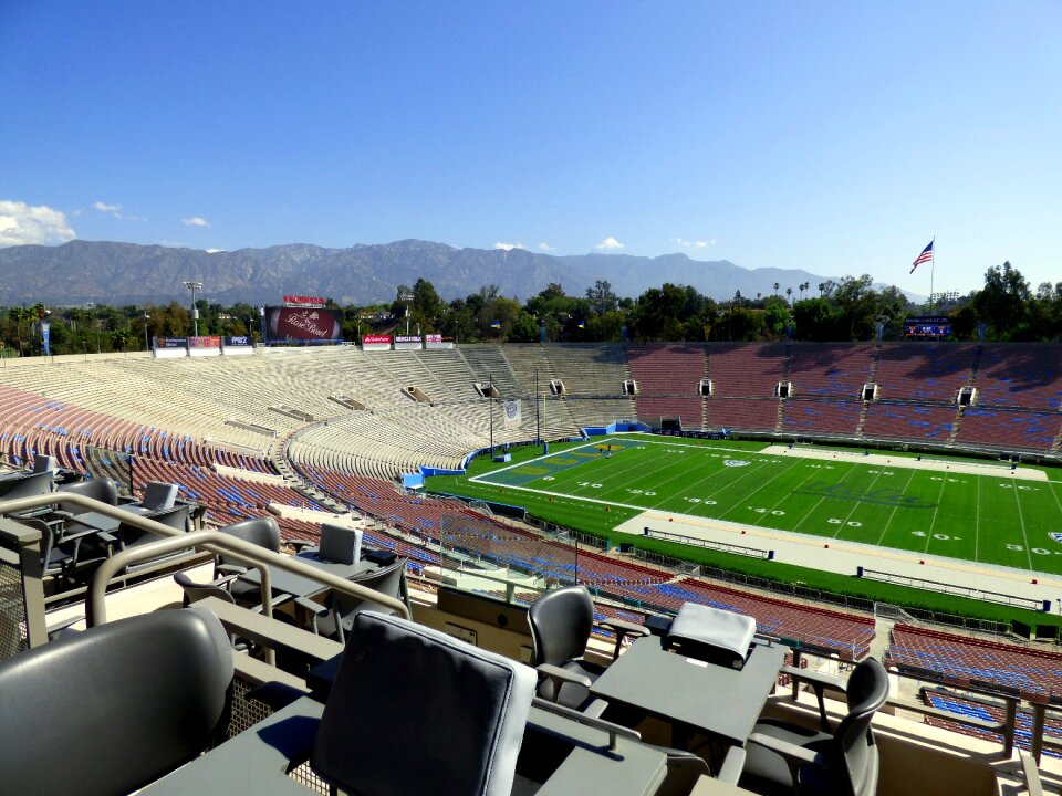 Turf ucla rose bowl