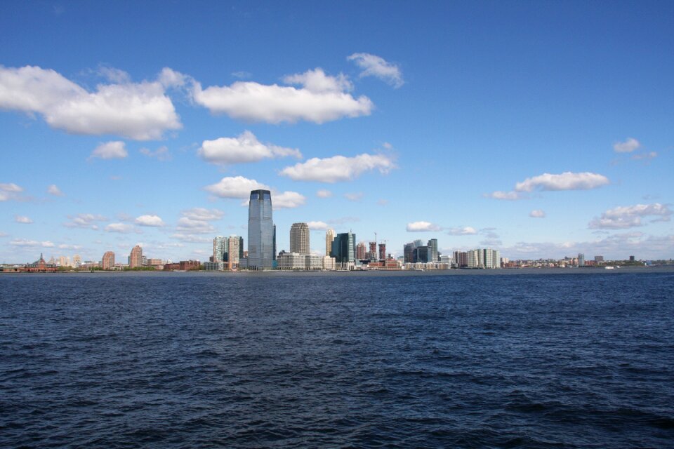 New york building horizon