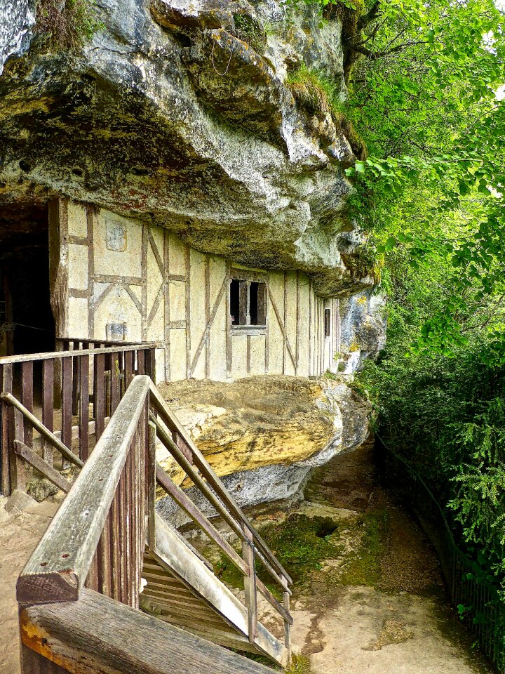 Exterior outdoor stone