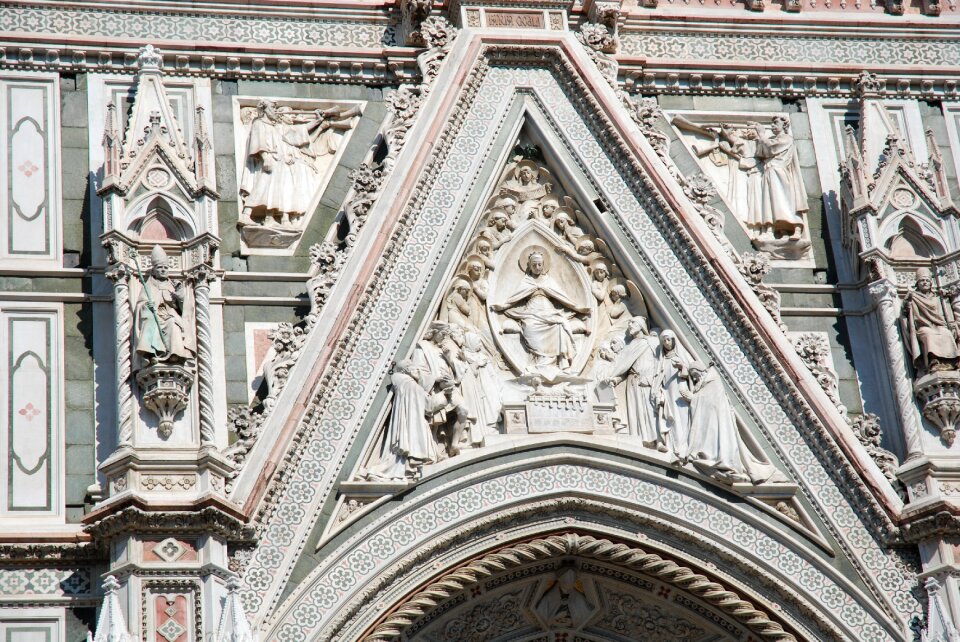 Monuments sculptures architecture