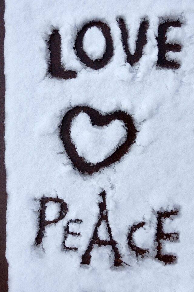 Finger font spontaneous love
