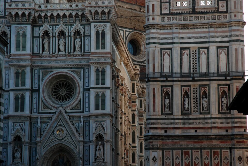 Monuments sculptures architecture