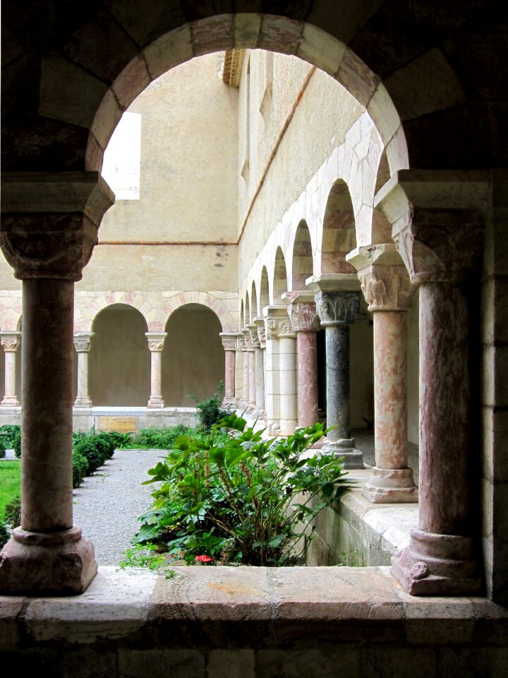 Benedictine pyrénées-orientales france