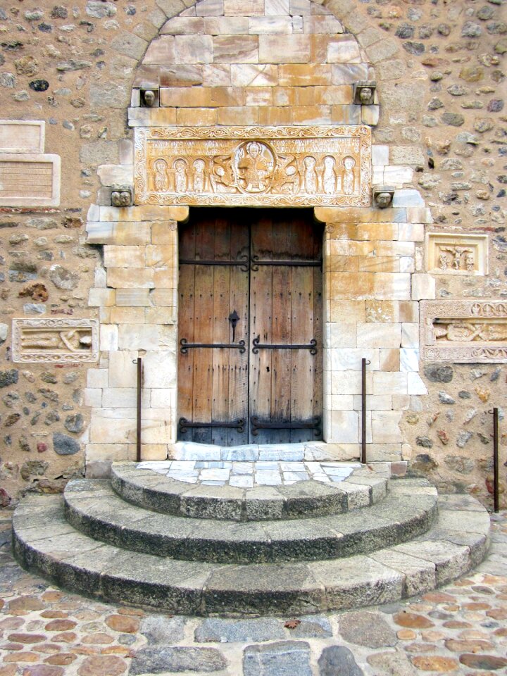 Abbey medieval benedictine