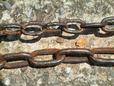 Necklace rusty link