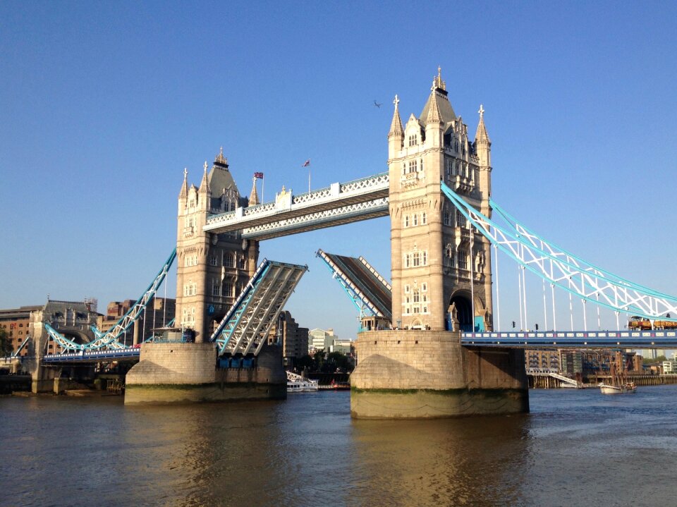 City river landmark photo